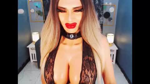 Loraine Cruz online show from May 2026 03:50:01 PM
