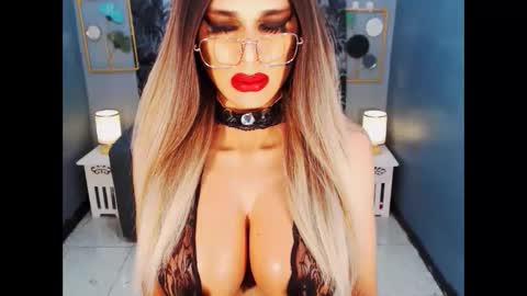 Loraine Cruz online show from May 2026 08:10:01 AM