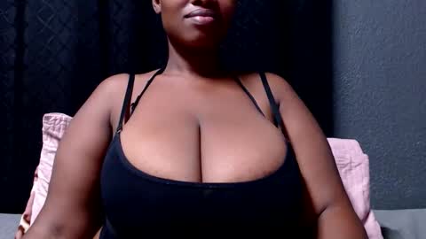 bigboobsbitchx online show from June 2026 05:37:02 PM