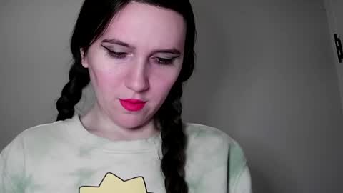 Isabella online show from January 2025 02:50:01 PM