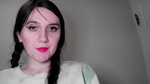 Isabella online show from January 2025 10:17:02 PM