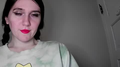 Isabella online show from January 2025 06:52:01 PM