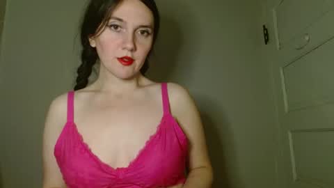 Isabella online show from December 2025 07:04:01 AM