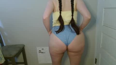 Isabella online show from February 2026 06:36:01 PM