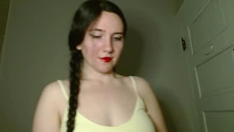 Isabella online show from February 2026 03:46:02 AM