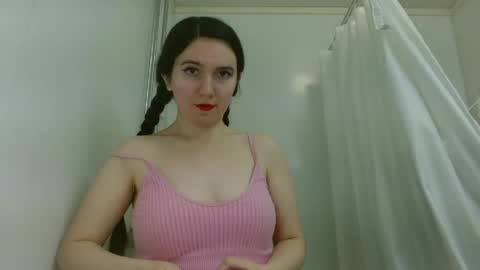 Isabella online show from April 2026 08:19:02 AM