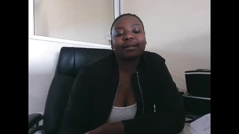 Snapshot of bigbumboobs98 chatting on September 2025 10:18:02 AM bigbumboobs98 online show from September 2025 10:18:02 AM