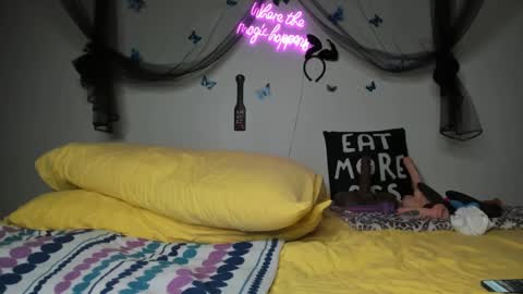 Snapshot of bigbuttsarena chatting on February 2025 10:13:01 PM bigbuttsarena online show from February 2025 10:13:01 PM