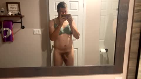 Snapshot of bigcam3cummins chatting on December 2024 02:23:02 AM bigcam3cummins online show from December 2024 02:23:02 AM