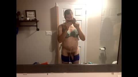 Snapshot of bigcam3cummins chatting on December 2024 04:09:01 AM bigcam3cummins online show from December 2024 04:09:01 AM