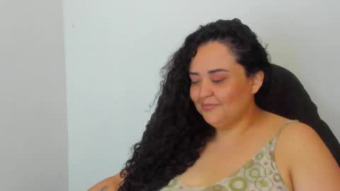 Snapshot of bigcloe chatting on May 2026 03:19:02 PM Cloe online show from May 2026 03:19:02 PM