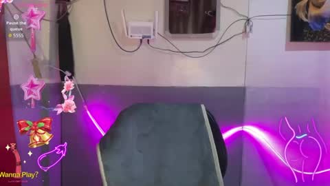 queen amanda online show from December 2024 01:33:02 PM