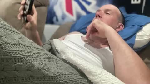 bigcocksuckingslut online show from April 2026 12:31:01 AM