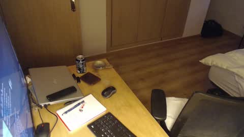 Snapshot of bigcok35spain chatting on February 2025 06:00:02 PM bigcok35spain online show from February 2025 06:00:02 PM