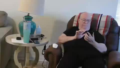 Craig online show from October 2025 10:21:02 PM