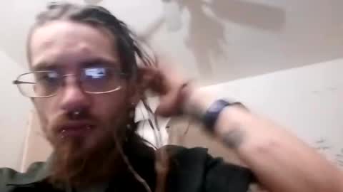 Snapshot of bigdaddy1231995 chatting on February 2025 07:05:01 AM BigDaddykodack online show from February 2025 07:05:01 AM