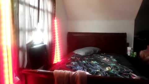 Snapshot of bigdickdawg90 chatting on April 2026 07:15:01 PM bigdickdawg90 online show from April 2026 07:15:01 PM