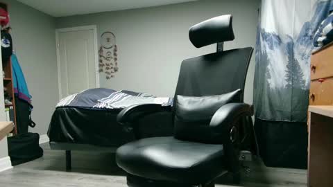 Snapshot of bigdickyduby chatting on March 2025 03:57:02 AM George Forest Dickyduby on all Socials online show from March 2025 03:57:02 AM