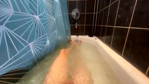 Snapshot of bigdogwig chatting on February 2025 08:45:02 PM bigdogwig online show from February 2025 08:45:02 PM