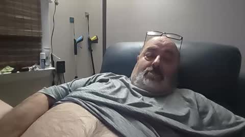 Snapshot of bigfuzzyteddybear chatting on December 2025 12:40:01 AM bigfuzzyteddybear online show from December 2025 12:40:01 AM