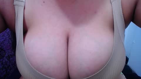  Sunny   online show from March 2026 02:50:02 AM
