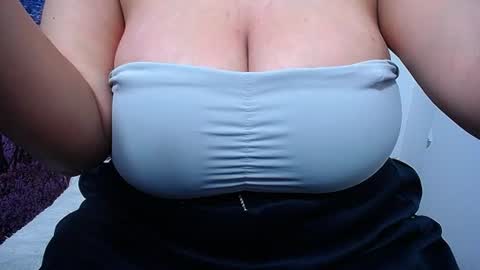  Sunny   online show from June 2026 03:04:01 AM