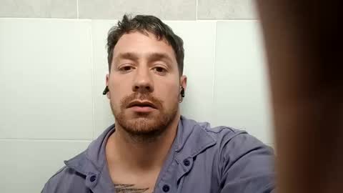 Snapshot of biggeboyy chatting on April 2026 01:10:01 AM biggeboyy online show from April 2026 01:10:01 AM