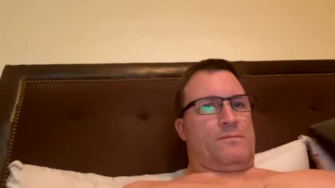 bigger22332233 online show from December 2024 01:08:01 AM