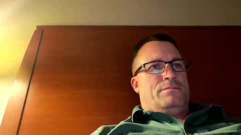 bigger22332233 online show from February 2025 05:12:01 AM