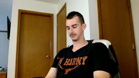 Snapshot of biggerbradd chatting on June 2026 05:30:02 PM biggerbradd online show from June 2026 05:30:02 PM