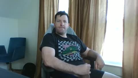 Snapshot of biggestballsonchatu chatting on December 2025 05:07:02 PM BiggestBallsOnChatr online show from December 2025 05:07:02 PM