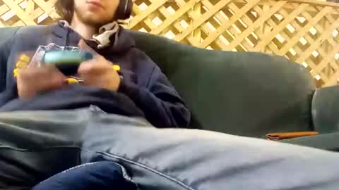 Snapshot of biggestboiiii chatting on May 2026 11:33:02 PM biggestboiiii online show from May 2026 11:33:02 PM