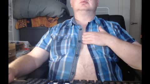 Snapshot of bighorn1981 chatting on March 2026 12:32:01 PM bighorn1981 online show from March 2026 12:32:01 PM