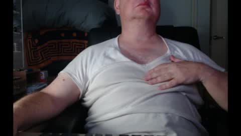 Snapshot of bighorn1981 chatting on April 2026 01:01:02 AM bighorn1981 online show from April 2026 01:01:02 AM