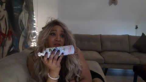 Snapshot of bigo247 chatting on December 2025 02:40:02 AM Shemale Anna online show from December 2025 02:40:02 AM