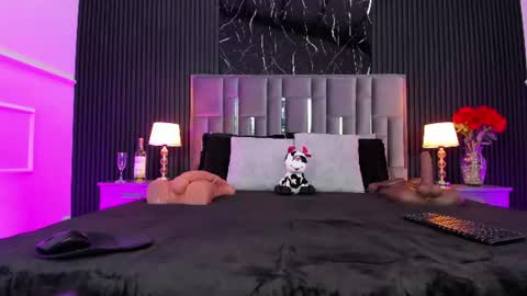 Zayra online show from July 2026 04:30:02 AM
