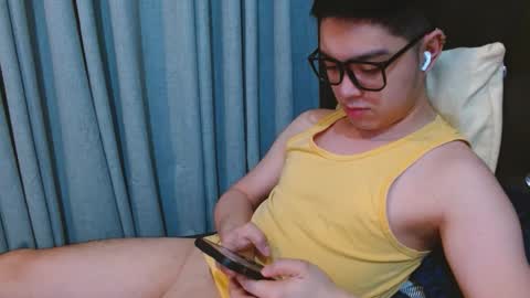 Snapshot of bigshowforyouxx chatting on December 2025 08:12:02 AM Jay online show from December 2025 08:12:02 AM