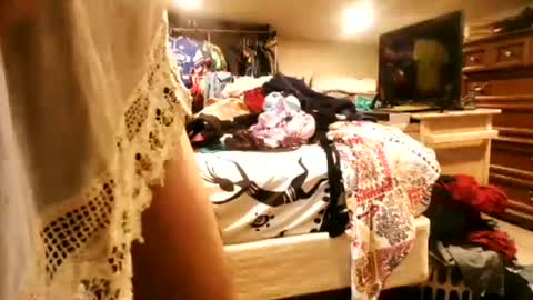 bigsissycock online show from June 2026 01:48:01 PM