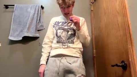 bigskinnyboyshh online show from December 2024 11:30:01 PM