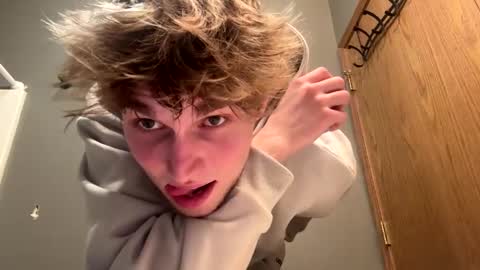 bigskinnyboyshh online show from January 2025 06:20:01 AM