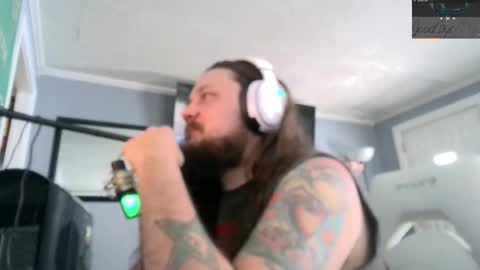 Snapshot of bigskittles4you chatting on February 2026 06:27:01 PM Skittles online show from February 2026 06:27:01 PM