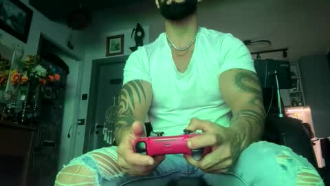 Snapshot of bigstallone chatting on September 2025 10:43:01 PM BigStallion online show from September 2025 10:43:01 PM