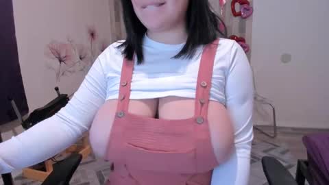 Snapshot of bigt3ti chatting on February 2025 04:05:01 AM Nubia online show from February 2025 04:05:01 AM