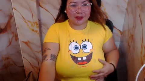 Snapshot of bigtitshotmom chatting on March 2026 09:04:02 AM MARJ online show from March 2026 09:04:02 AM