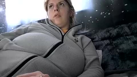 bigtitslala online show from October 2025 10:41:02 AM