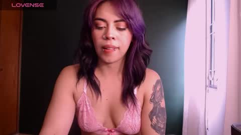 Snapshot of biigbooty_ chatting on April 2026 06:57:01 PM biigbooty_ online show from April 2026 06:57:01 PM