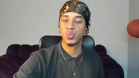 Snapshot of bikerseb chatting on September 2025 01:33:01 PM Sebas online show from September 2025 01:33:01 PM