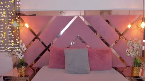 Snapshot of bilie_rouse1 chatting on January 2025 06:02:02 AM Bilie online show from January 2025 06:02:02 AM