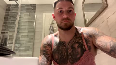 Snapshot of billicd chatting on December 2024 06:01:02 PM Billicdx online show from December 2024 06:01:02 PM