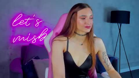 Snapshot of billie_simmons chatting on June 2026 09:25:01 AM Alisha online show from June 2026 09:25:01 AM